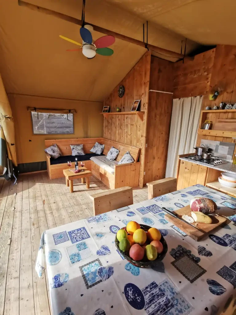 1200x1600_SAF-7x5_LIVING