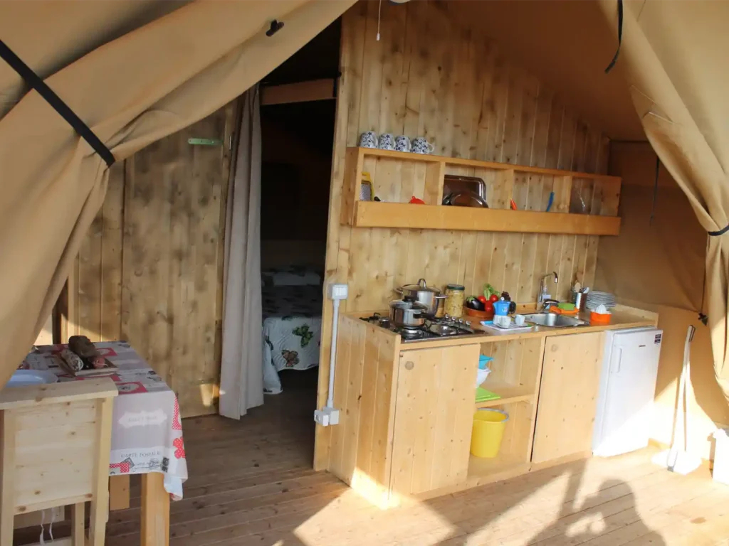 1600x1200_SAF-5x5_LIVING-2