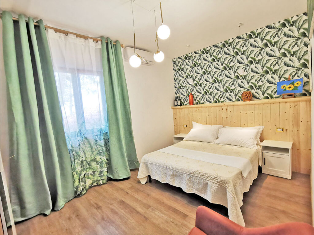 Camera Ulivo - camera matrimoniale al Girasole Village Massignano